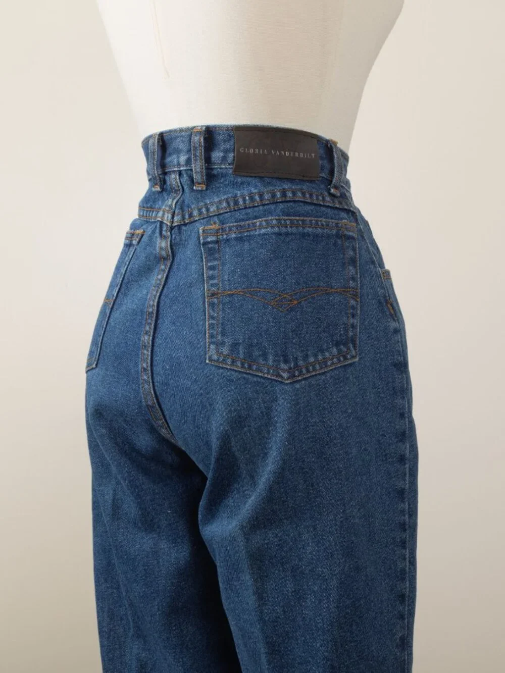 Vintage 90s Gloria Vanderbilt Classic Fit Jeans High Rise Tapered Mom 26'' / 10